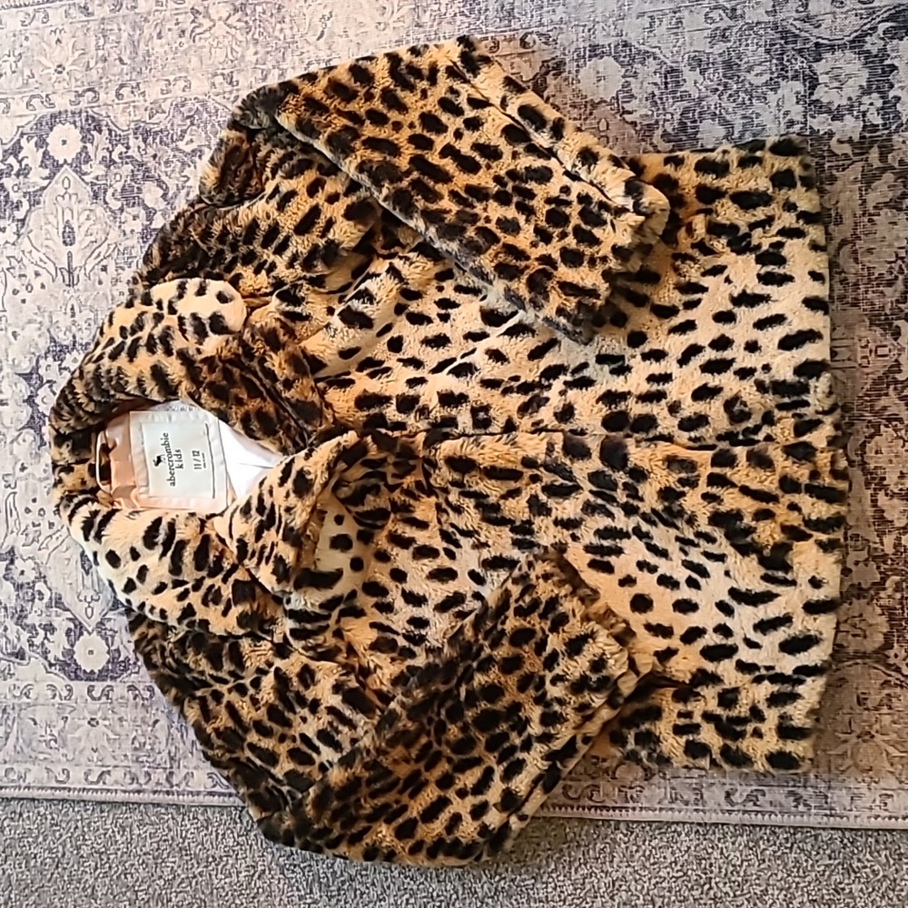 Abercrombie kids, size 11/12, faux fur coat